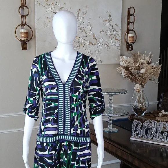 Women's Vibrant Geometric Print V-Neck Dress By BCBGMAXAZRIA. Size S - Picture 3 of 17